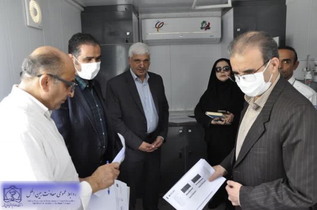 اهدا یک دستگاه کلینیک سیار به دانشگاه علوم پزشکی مشهد 1402/05/15