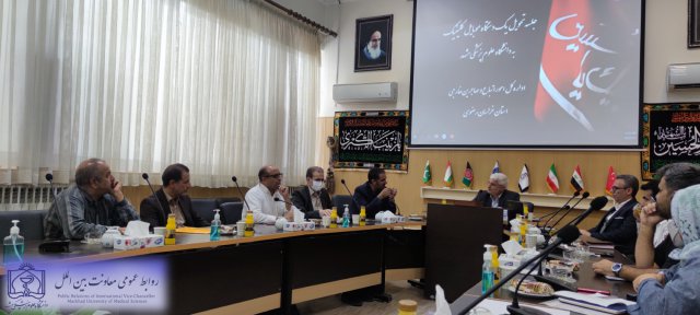 اهدا یک دستگاه کلینیک سیار به دانشگاه علوم پزشکی مشهد 1402/05/15