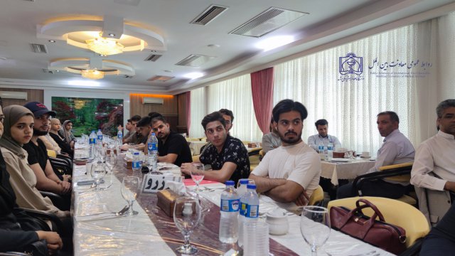 دیدار معاون و مدیران بین الملل به همراه مسئولین و کارشناسان بین الملل با دانشجویان عراقی 1403/04/16