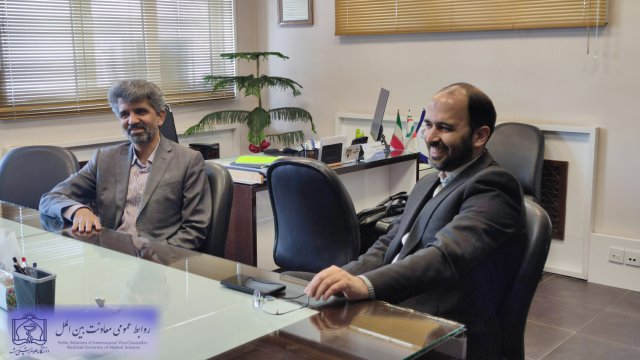 دیدار صمیمانه معاون بین الملل با برخی مدیران وزارت امور خارجه استان و دانشگاه به منظور بین المللی سازی 1402/12/26