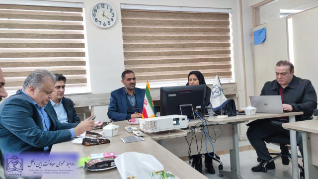 جلسه پایان سال معاون بین الملل دانشگاه با مدیران و کارشناسان بین الملل 1402/12/27