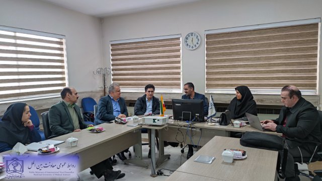 جلسه پایان سال معاون بین الملل دانشگاه با مدیران و کارشناسان بین الملل 1402/12/27