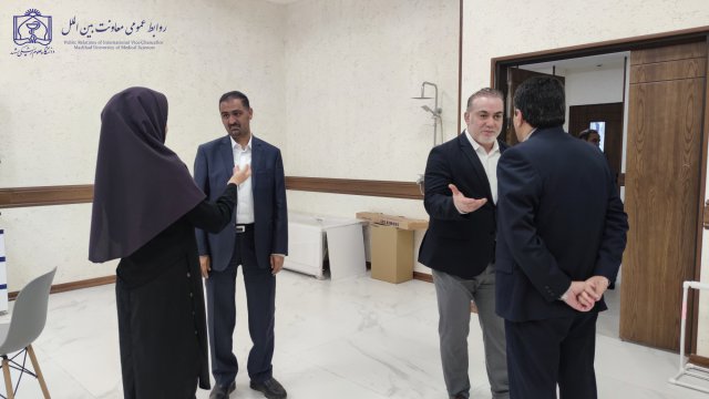 جلسه بررسی ظرفیت های دانشکده دندانپزشکی در جذب دانشجوی خارجی 1403/02/17