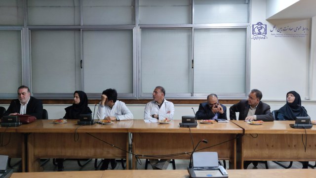 جلسه بررسی ظرفیت های دانشکده دندانپزشکی در جذب دانشجوی خارجی 1403/02/17