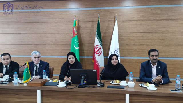 بازدید روسای دانشگاه مراد قاری اف ترکمنستان از دانشکده داروسازی 1403/4/14