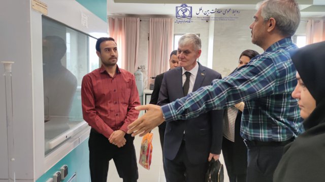 بازدید روسای دانشگاه مراد قاری اف ترکمنستان از دانشکده داروسازی 1403/4/14