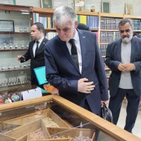 بازدید روسای دانشگاه مراد قاری اف ترکمنستان از دانشکده داروسازی 1403/4/14