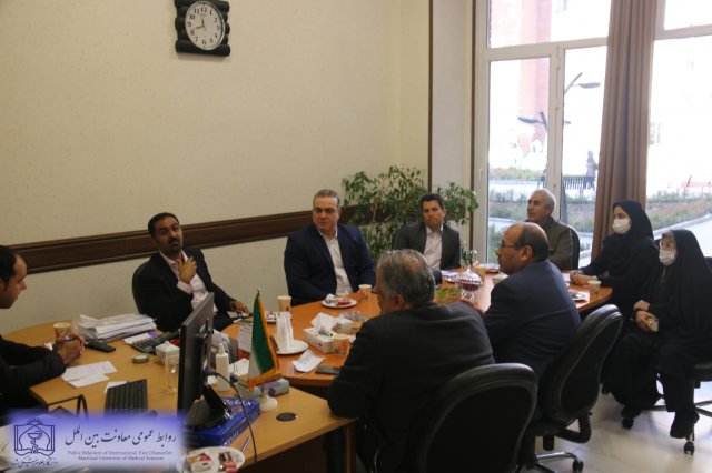 استفاده از ظرفیت دانشکده های دانشگاه علوم پزشکی مشهد  در جذب دانشجویان بین الملل 1402/08/1