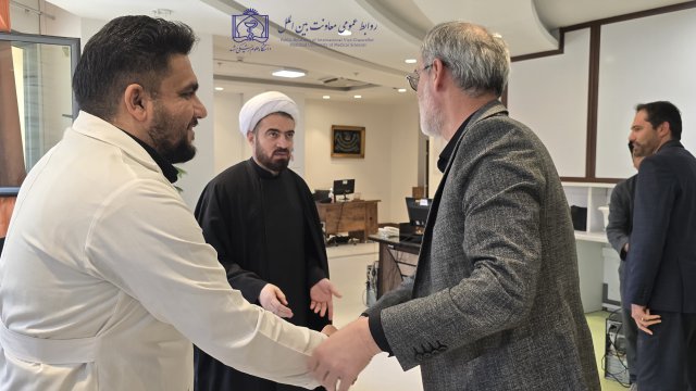 بازدید نوروزی معاون بین الملل دانشگاه از بیمارستان امام رضا (ع) 1404/01/04