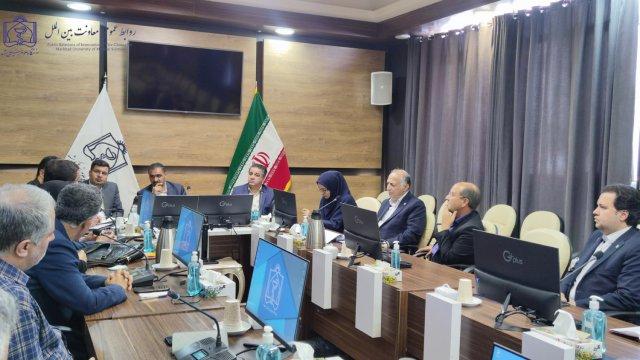جلسه معاون بین الملل و مدیر گردشگری سلامت دانشگاه با مسئولین شرکت های گردشگری سلامت در استان 1403/05/1