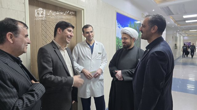 بازدید معاون بین الملل دانشگاه از بیمارستان قائم (عج) 14034/01/04