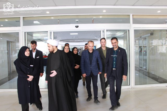 بازدید معاون بین الملل دانشگاه از بیمارستان قائم (عج) 14034/01/04