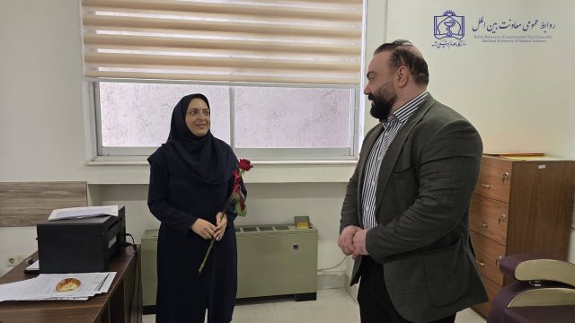 حضور معاون بین الملل در واحدهای ستادی جهت تبریک روز کارمند 1404/06/04