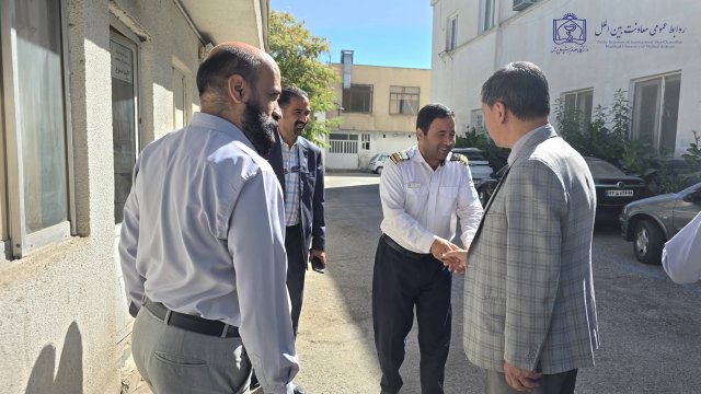 حضور معاون بین الملل در واحدهای ستادی جهت تبریک روز کارمند 1404/06/04