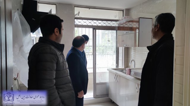 بازدید معاون بین الملل دانشگاه از خوابگاه های در حال بازسازی دانشجویان بین الملل 1402/01/27