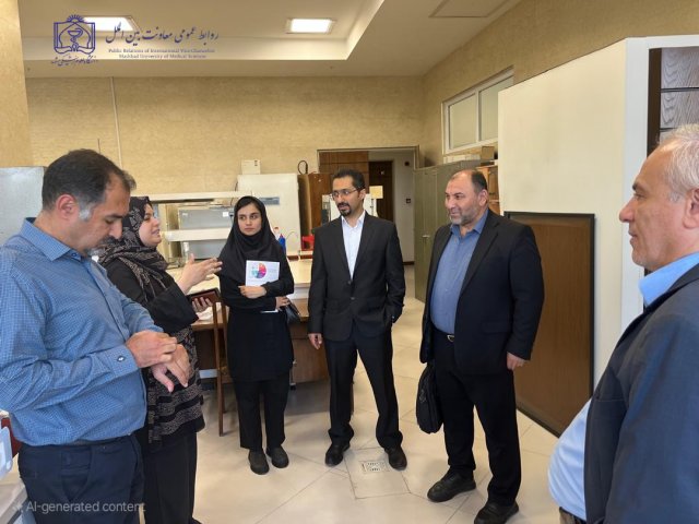 حضور میهمانان لبنانی و پاکستانی در دانشگاه 1404/05/23