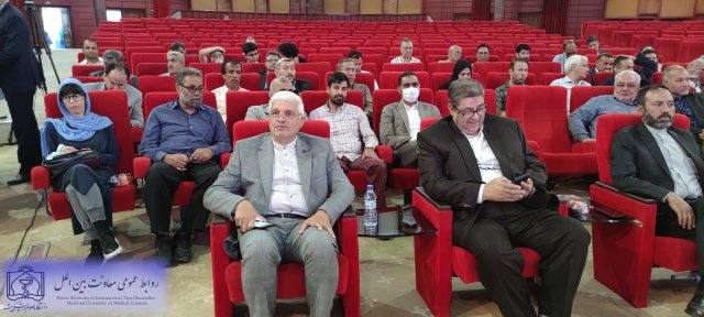 ویژه برنامه همدلی روز جهانی پناهنده با حضور نمایندگان فعال سیاسی استان، کمیساری عالی سازمان ملل متحد در امور پناهندگان، سازمان های بین المللی فعال در استان و معاون امور بین الملل دانشگاه علوم پزشکی مشهد - 1402/03/30