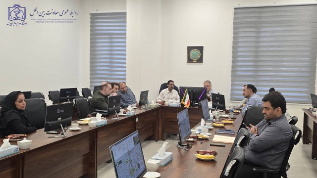 بازدید معاون بین الملل دانشگاه از پژوهشگاه علوم پزشکی شهید رئیسی 1404/05/18