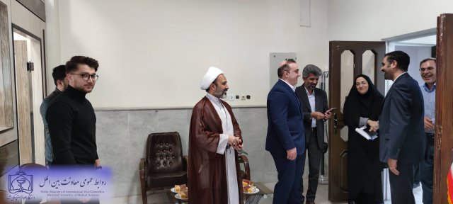 بازدید معاون بین الملل به همراه تیم بین الملل از محل ثبت نام و پذیرش دانشجویان خارجی 1402/07/25