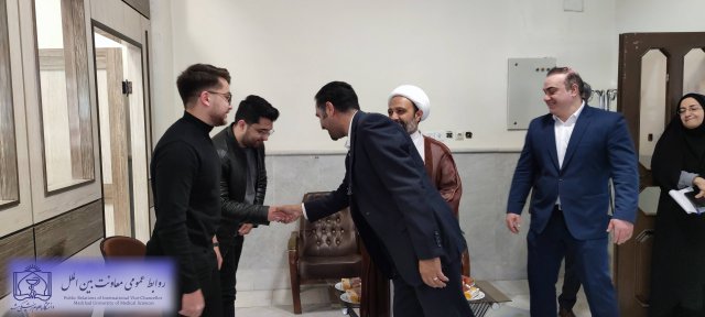 بازدید معاون بین الملل به همراه تیم بین الملل از محل ثبت نام و پذیرش دانشجویان خارجی 1402/07/25