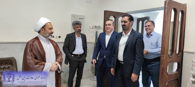بازدید معاون بین الملل به همراه تیم بین الملل از محل ثبت نام و پذیرش دانشجویان خارجی 1402/07/25