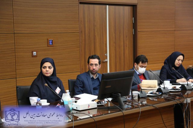 جلسه هماهنگی و آمادگی دانشگاه علوم پزشکی مشهد و بیمارستان های دولتی و خصوصی جهت شرکت در هفدهمین نمایشگاه بین المللی گردشگری 1402/11/14