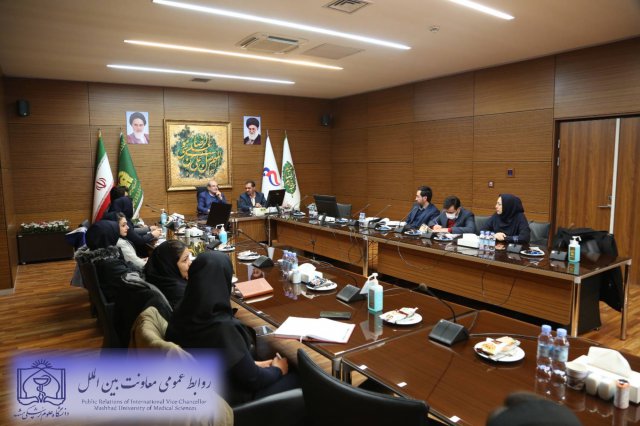 جلسه هماهنگی و آمادگی دانشگاه علوم پزشکی مشهد و بیمارستان های دولتی و خصوصی جهت شرکت در هفدهمین نمایشگاه بین المللی گردشگری 1402/11/14