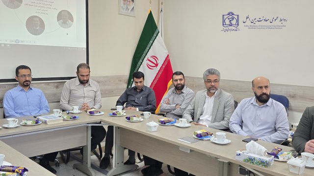 به مناسبت روز پزشک 1404/06/01