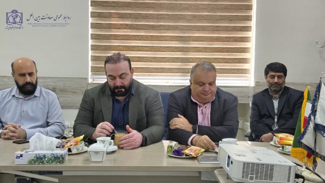 به مناسبت روز پزشک 1404/06/01