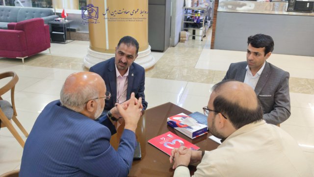 بازدید هیات دانشگاهی دمشق و الخاصه سوریه از دانشگاه علوم پزشکی مشهد 1403/07/03
