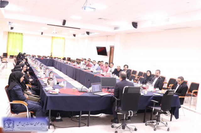 کارگاه آموزشی « آیین تشریفات بین المللی» در مجتمع شهدای سلامت 1402/06/06