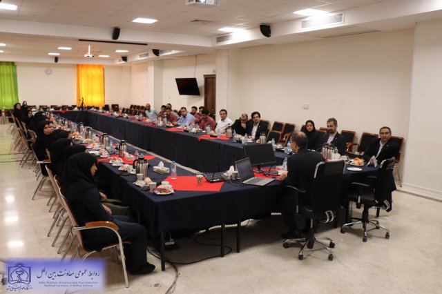 کارگاه آموزشی « آیین تشریفات بین المللی» در مجتمع شهدای سلامت 1402/06/06
