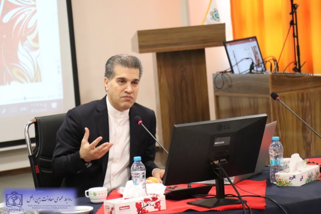 کارگاه آموزشی « آیین تشریفات بین المللی» در مجتمع شهدای سلامت 1402/06/06