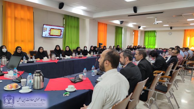کارگاه آموزشی « آیین تشریفات بین المللی» در مجتمع شهدای سلامت 1402/06/06