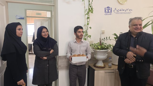 حضور معاون بین الملل دانشگاه در واحدهای بین المللی به جهت تبریک روز زن 1403/10/02